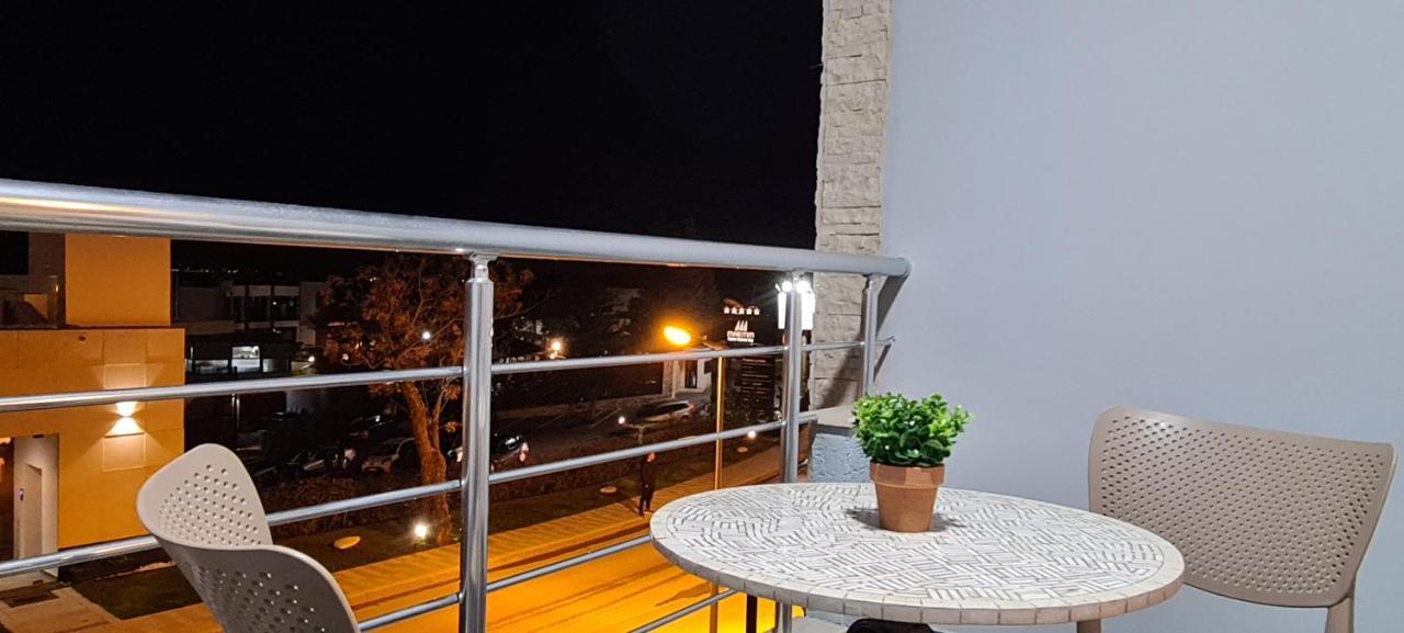 Vacation Station Sea View Apartament Влёра Экстерьер фото